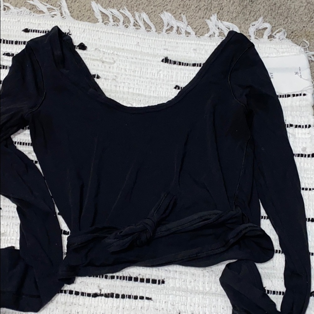 Lululemon Wrap up top